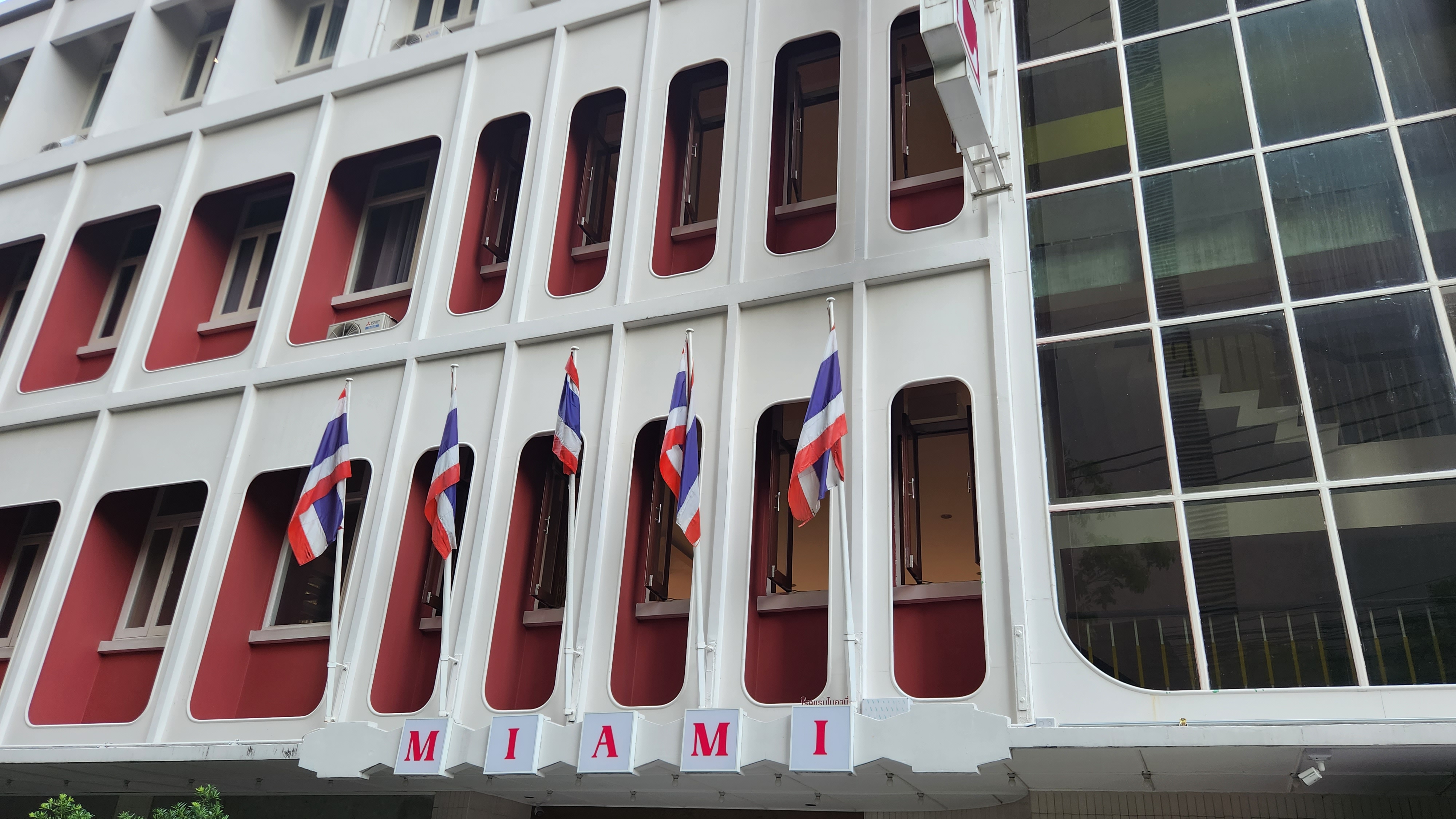 Miami Hotel | A new adorable old love in Bangkok